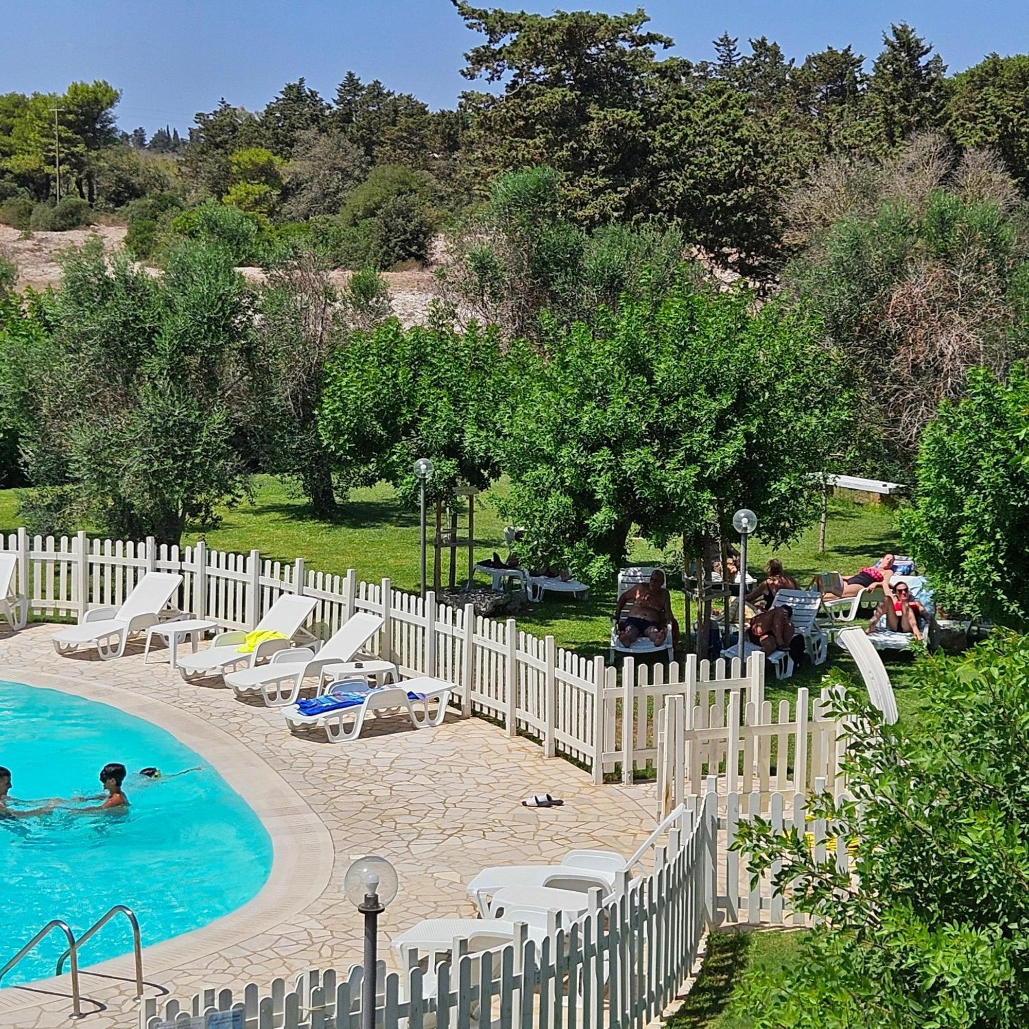 Agriturismo La Rondine Otranto Exterior foto